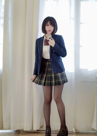 国产久草18_电影未删减版